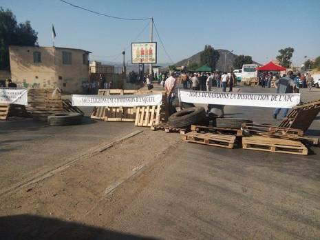 Des routes fermées et des automobilistes exaspérés