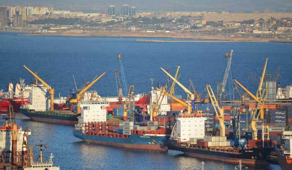 Le déficit commercial algérien a atteint près de 11 milliards de dollars au 1er semestre 2016
