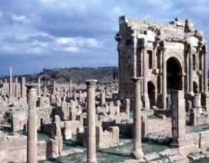 Découverte de deux maisons à péristyles à Tazoult