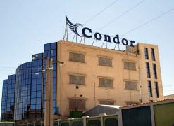 خلال تدشينه لنقطة بيع جديدة بوهران، عبد الرحمن بن حمادي يكشف :              رقم أعمال كوندور ارتفع إلى 20 مليار دينار سنة 2011