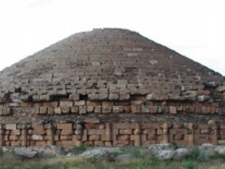 Une nouvelle génération au chevet du Medghacen