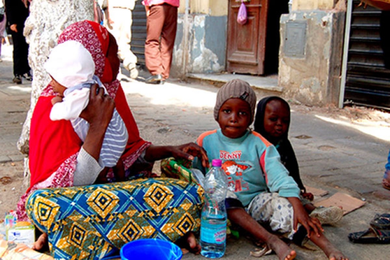 نقل 343 رعية من النيجر إلى مركز العبور بتمنراست