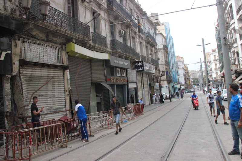 تداعيات حادثة اصطدام الترام بشارع الأمير عبد القادر