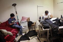 تشكل تهديدا حقيقيا على المنتوج النظامي وتنخر الاقتصاد الوطني               نحو 40 ورشة خياطة سرية تنشط بوهران دون رقابة