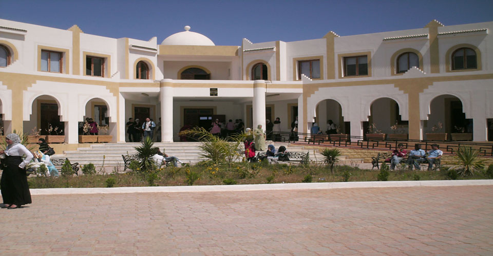 جامعة وهران (2) 
