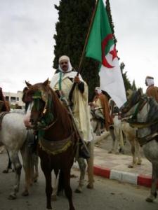 Un festival national sur les randonnées équestres pour jeunes à Tiaret: La passion d'apprécier le paysage à cheval