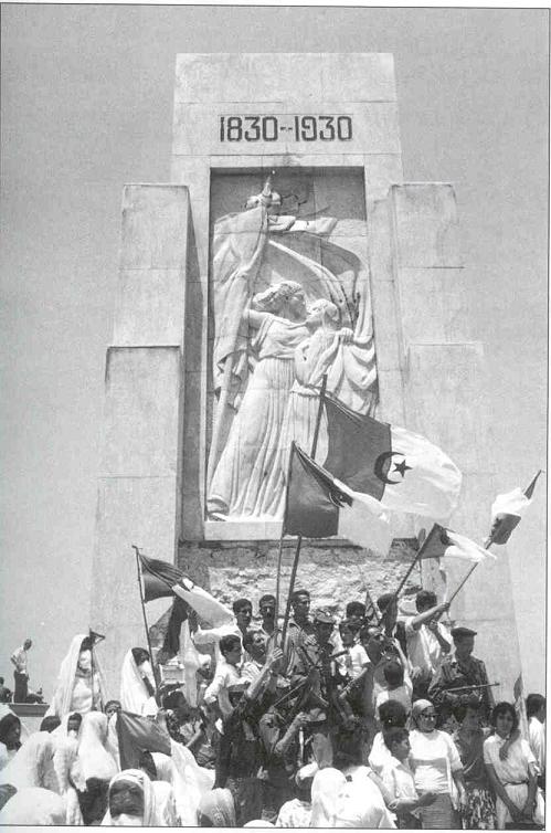 الحكومات الفرنسية التي أسقطتها الثورة