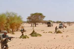 ثلاثة إرهابيين يسلمون أنفسهم للسلطات الأمنية بأدرار