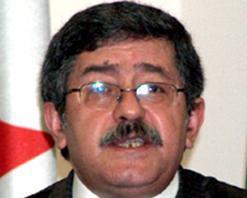 مدريد تستشير الجزائر لتحريرهم والمخزن المغربي يواصل التشفي               أويحيى يؤكد أن الجزائر تتابع بحزم عملية تحرير الرهائن المختطفين من تندوف