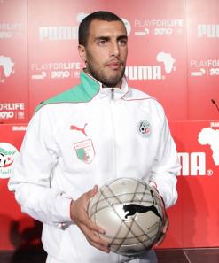 حمّار يؤكد رغبة سطيف في الاستفادة من خدماته              يزيد منصوري  قد يلتحق بالفريق الأسبوع القادم