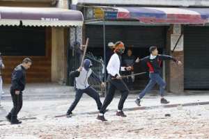 الأمن يضع حدا لنشاط عصابة بحوزتها سيوف وزجاجات مولوطوف بمعسكر