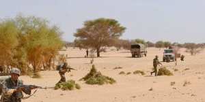 ثلاثة إرهابيين يسلمون أنفسهم للسلطات الأمنية بأدرار