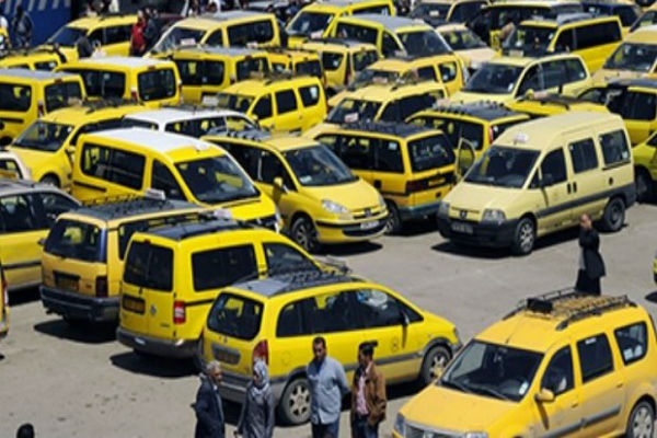 سيارات الأجرة بأم الطبول الحدودية بالطارف في إضراب