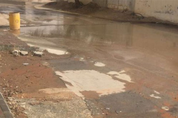 تسرب مياه الشرب يحول شوارع بجاية إلى أودية