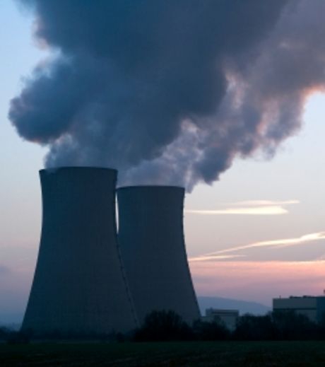 Planète - Les centrales nucléaires à l'origine de leucémie chez l'enfant?