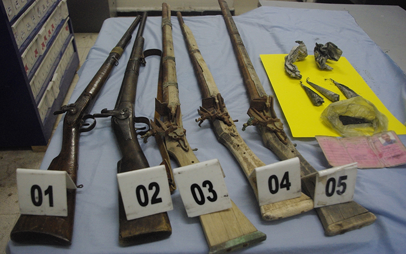 تفكيك شبكة إجرامية مختصة في المتاجرة بالأسلحة متكونة من 5 أشخاص في المسيلة