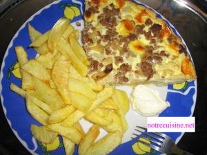 Quiche au chou-fleur et à la viande hachée
