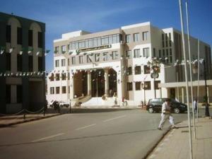 CHLEF .  L'éducation revue par les élus