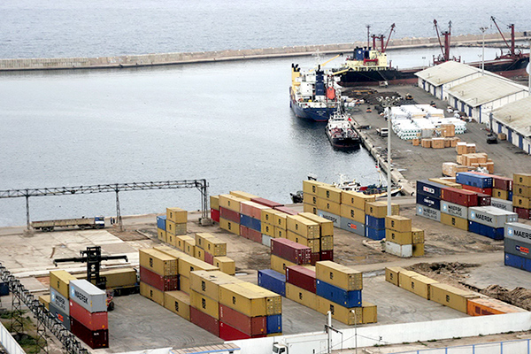 تصدير 1400 حاوية من زيت المائدة نحو ليبيا من ميناء عنابة