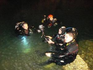Des plongeurs dans le lac souterrain de Bir Benosmane (Guelma): Découverte d'une galerie de 120 m de long