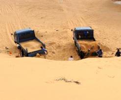 قام بتزوير وثائق رسمية ليستخرج شاحنته من المحشر               الدرك يطيح بأحد أكبر بارونات سرقة الرمال في بومرداس