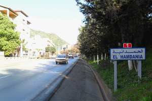 شاطئ الحمدانية بتيبازة .. نظافة غائبة والمضاربة تخلط حسابات المصطافين