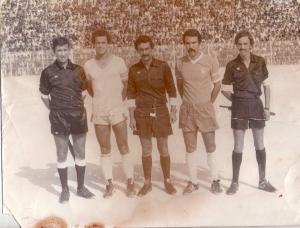 Mémorial des défunts arbitres de Mostaganem  Les anciens arbitres de Mostaganem n’ont pas oublié ceux qui étaient leurs collègues, leurs  amis et  la fois leurs responsables.