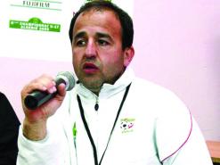 مناجير شبيبة بجاية حكيم مدان:               “لا يجب التقليل من قوة الحساسنة”