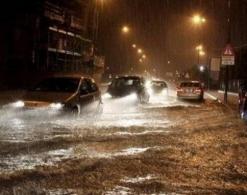 نفق بقيمة 500 مليار لمنع تكرار سيناريو “باب الوادي” وحواجز لامتصاص المياه بـ3 ولايات 2500 مليار لتأمين الجزائريين من الفيضانات