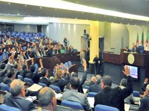 ALGERIE : La  loi sur l’information adoptée. '' Une Liberté enchainée ''