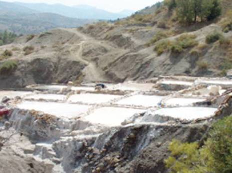 Production de sel artisanal à Feraoun (Béjaïa): Timellahine ou les jardins de cristal