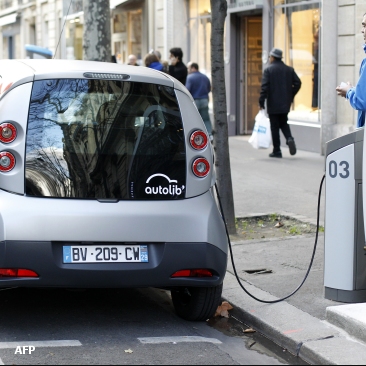 الجزائر تستعد لصناعة سيارة كهربائية في 2012