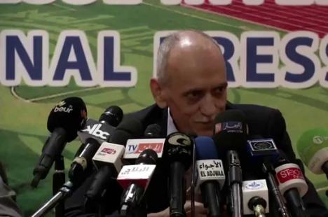 محفوظ قرباج يؤكد ملعب تشاكر في خدمة أندية البليدة