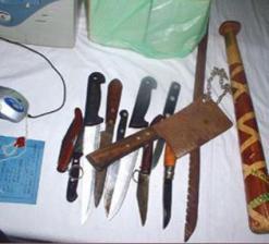 عصابة مدججة بالسيوف والسواطير تثير الرعب في حي وادي الفران بالبيض