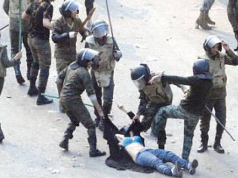 Quand les militaires étouffent la révolution égyptienne