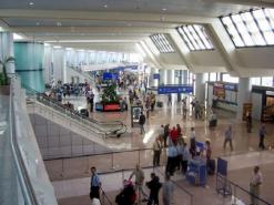 ستنطلق الدراسات التقنية للمشروع في جانفي المقبل               إنجاز مطار دولي جديد بالعاصمة قريبا