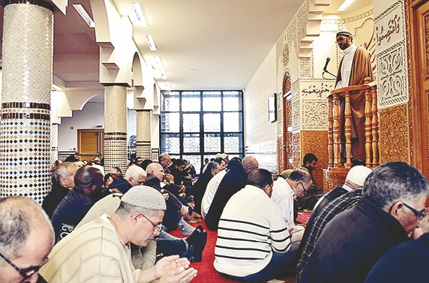 60 imams et mourchidate envoyés en France