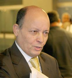 30 مليار لتوسيع مسار الترامواي إلى علي منجلي والخروب               عمار تو يعلن من قسنطينة عن 6 مشاريع جديدة للترامواي في 2012