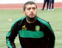 مهاجم شباب قسنطينة فؤاد بوڤرة لـ”الفجر”               “تشريف العقد الذي يربطني  مع السنافر أسمى أهدافي”