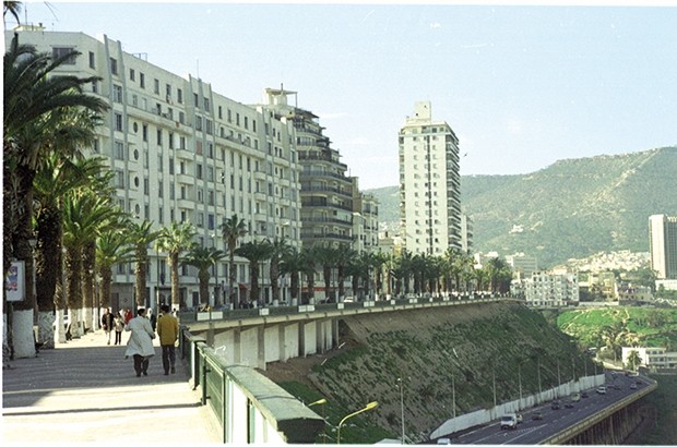 Ou l'histoire d'une décrépitude