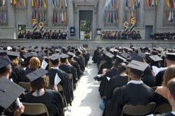 التفوق في اللغة الإنجليزية والالتزام بالعودة إلى أرض الوطن من أهم شروطها               فتح مسابقة للطلبة الجزائريين للتكوين لمدة 5 أسابيع في جامعات أمريكية