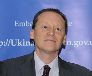 بريطانيا‭ ‬والجزائر‭ ‬تتطلعان‭ ‬إلى‭ ‬سنة‭ ‬تاريخية‭ ‬في‭‬2012