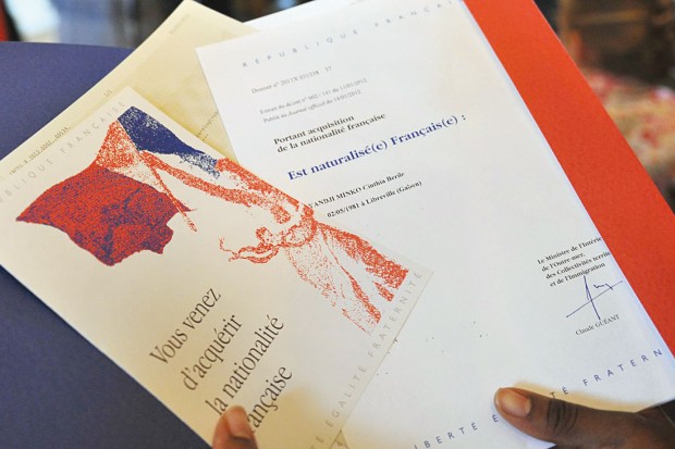 Ces Algériens qui ont choisi de devenir Français