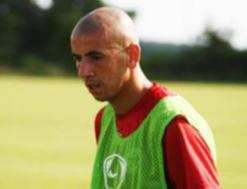 نادي أف سي سويدن               مهدي كروش يكمل الموسم في الدرجة الثالثة الإنجليزية