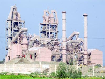 OUED-SLY (Chlef) : Production de Ciment, Objectif atteindre 4 millions de tonnes/An  à l'horison 2015 .