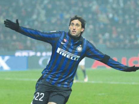 L'Inter gagne le derby et relance le championnat