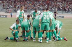 لم يهضموا التعادل أمام بلعباس               أنصار البليدة يثورون على اللاعبين وينتقدون الإدارة