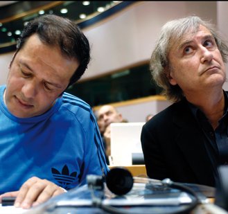 Kiosque : Émission spéciale à Alger avec les dessinateurs de presse Plantu et Dilem.