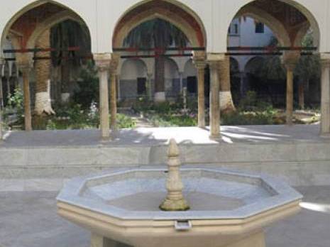 Constantine - Palais Ahmed Bey: L'édifice érigé en musée national des arts traditionnels