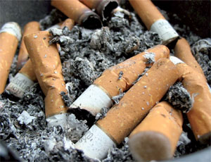 مدخنو الجزائر ينفقون 50 ألف مليار سنتيم سنويا